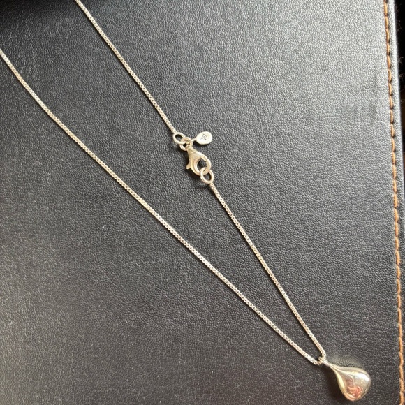 Silpada .925 sterling silver perfect pair necklace - Picture 4 of 4